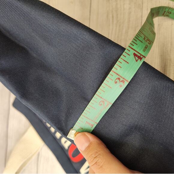 Tory Burch Runway to Win Obama Bag 2012 Pristine Condition - Picture 8 of 11